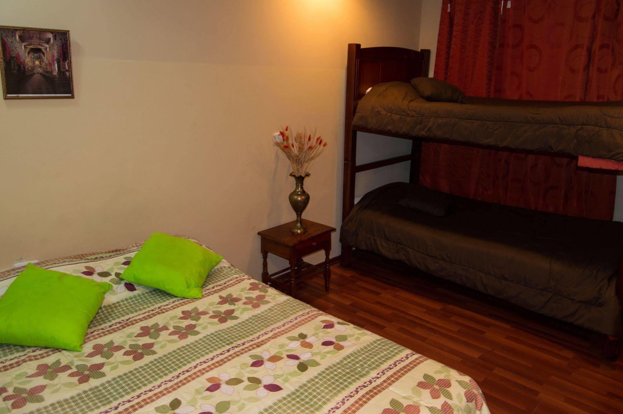 Hostel Discovery Quito Puembo Exteriér fotografie