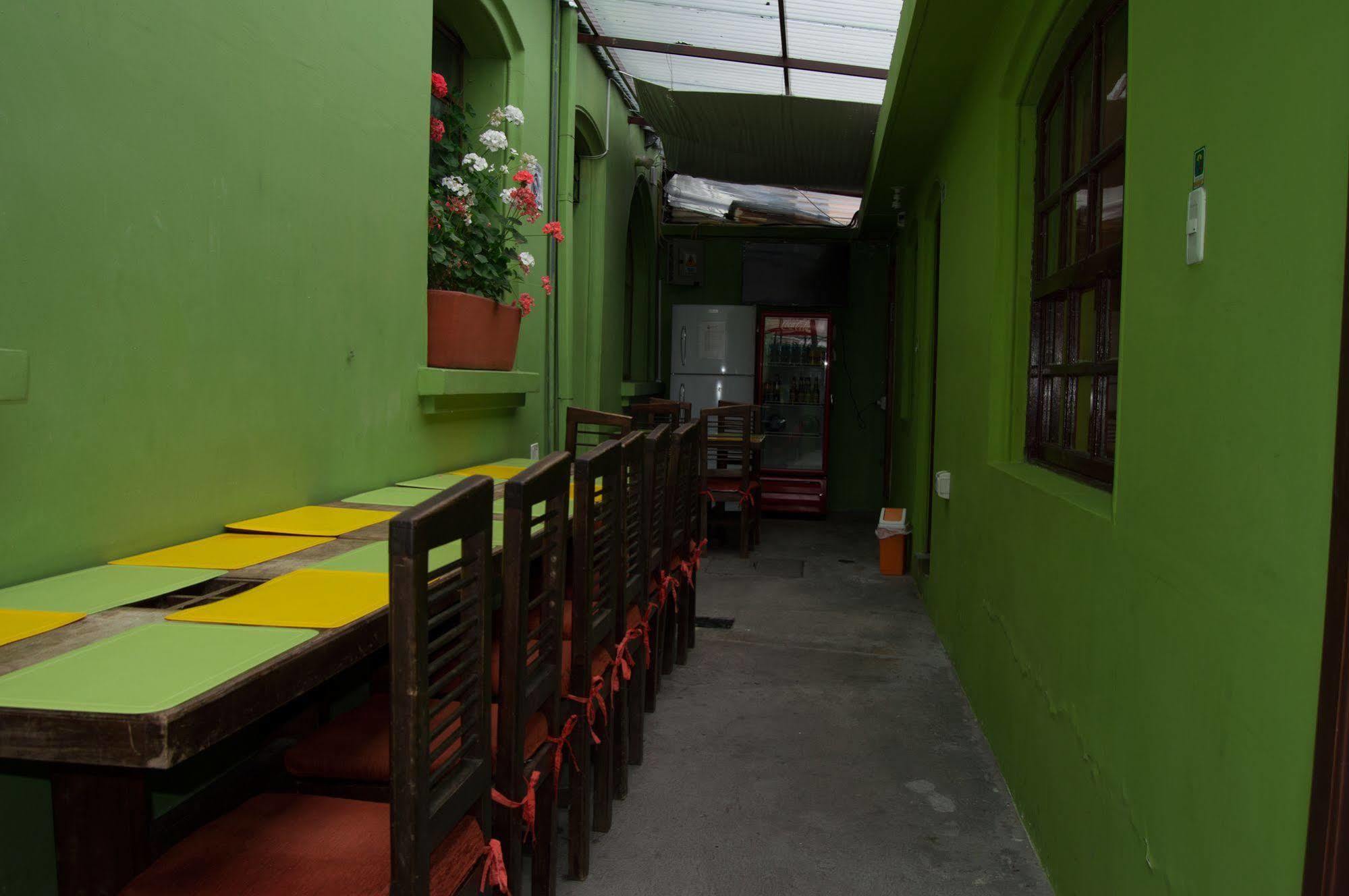 Hostel Discovery Quito Puembo Exteriér fotografie